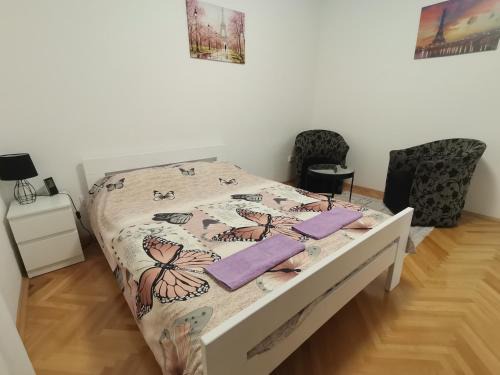 Niksic Apartment | Paris Niksic