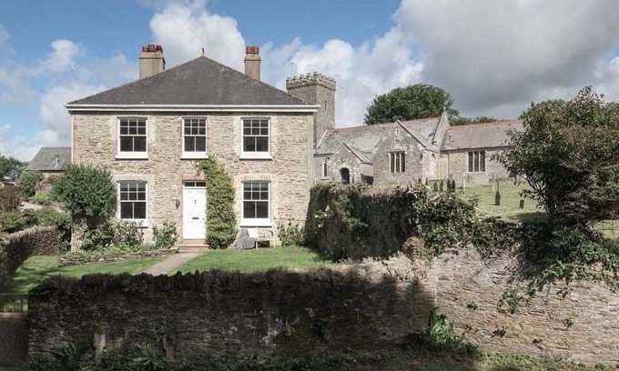 Kingsbridge House | Parish Farmhouse Salcombe/Dartmouth/Totnes Triangle