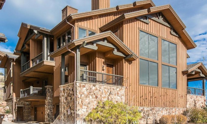 Park City House | Park City Townhome with Views - Walk to Gondola!