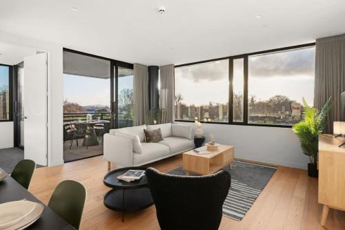 Hamilton Apartment | ParkHaven - Views, Luxury and central -By KOSH BNB