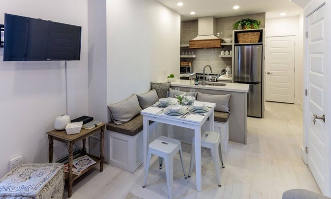 Inner Harbour Apartment | Parkside Getaway in Downtown Kingston