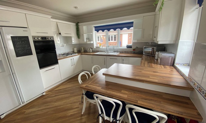 Pollington Bed & Breakfast | Parkside Guest House