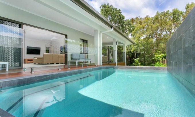 Palm Cove House | Parkview - Palm Cove