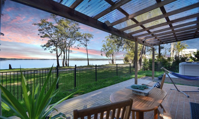 Buff Point Apartment | Parkway Lakehouse - East Coast Getaways