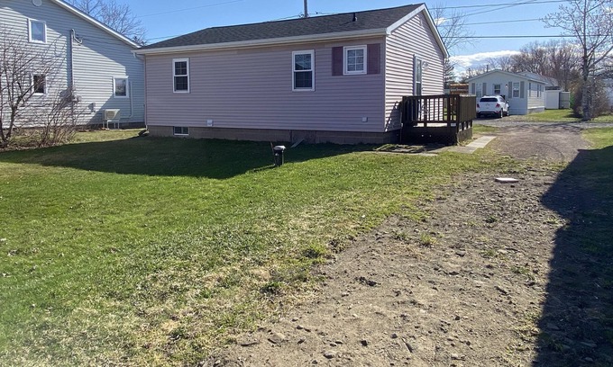 Pointe-du-Chene Cottage | Parlee beach bungalow