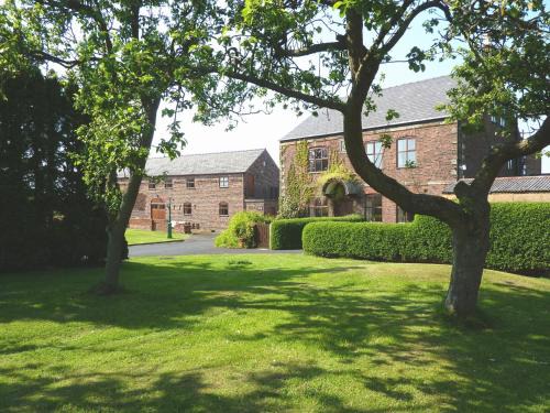 Eccleston House | Parr Hall Farm, Eccleston
