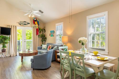 Truman Annex House | Parrot Perch by AvantStay Old Town Key West w Shared Pool Week Long Stays Only