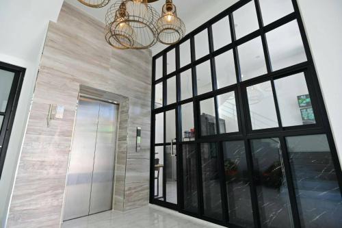 Rama 9 Hotel | Parvena Ratchada