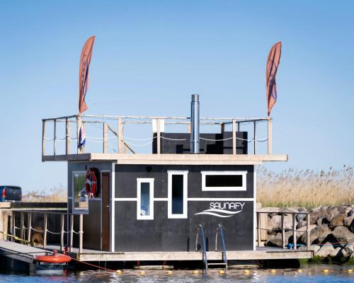 Rahtla Boat Rental | Parvsaun Sõru Jahisadamas