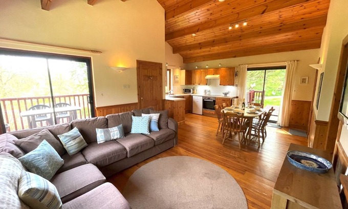Sandyhills House | Pass the Keys | Beautiful 3BR Lodge - Stunning Beach and Golf Location