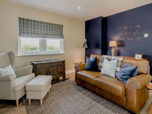Newbridge House | Pass the Keys Beautiful Cottage in Historical Robert Burns Farm
