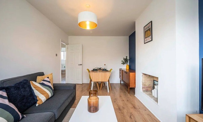 Bellingham Apartment | Pass the Keys | Modern Beckenham Apartment fast London train links