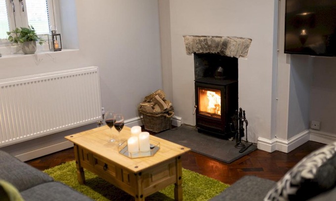 Manordeilo House | Pass the Keys North Lodge