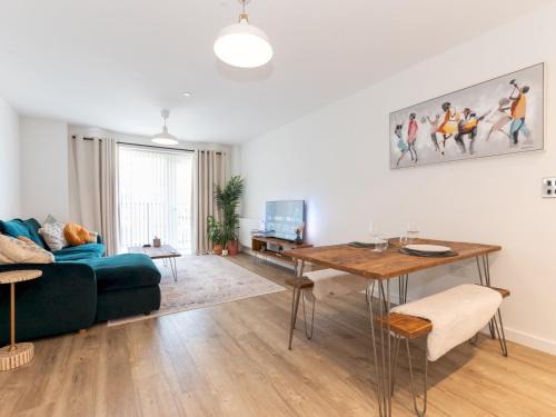 Charlton Apartment | Pass the Keys Stylish Flat Near Charlton Station