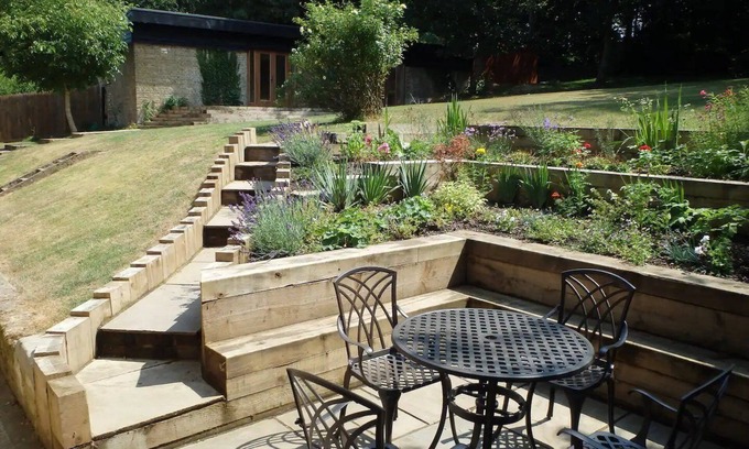 Patrixbourne House | Pass the Keys | ★Tulip Tree Cottage★ Huge Garden+dog friendly