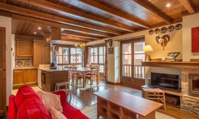 Baqueira Apartment | Pastorets by Totiaran