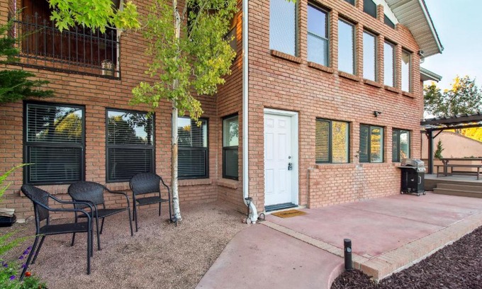 Show Low Apartment | Patio, Grill and Fire Pit Show Low Escape!