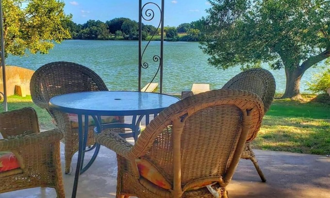 Kingsland House | *Patio&Grill*WaterfrontHome*PetFriendly*Wifi*