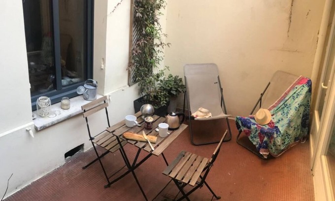 Capucins - Victoire Apartment | PATIO private. QUIET ground floor, in the CENTER of Bordeaux. Elegant decoration