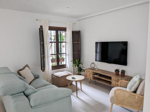 San Francisco-Ribera Apartment | Patio's House