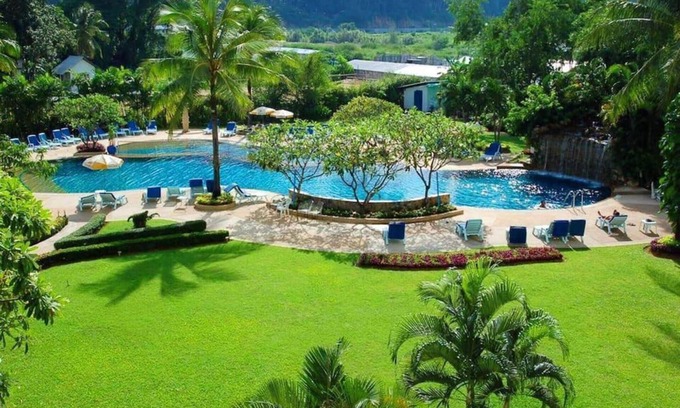 Nanai Road Apartment | Patong Beach Gardens - Pool, Fast Wifi, Smart TVs