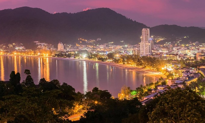 Patong Apartment | Patong Tower - 150m to the beach, shops, bars 1502