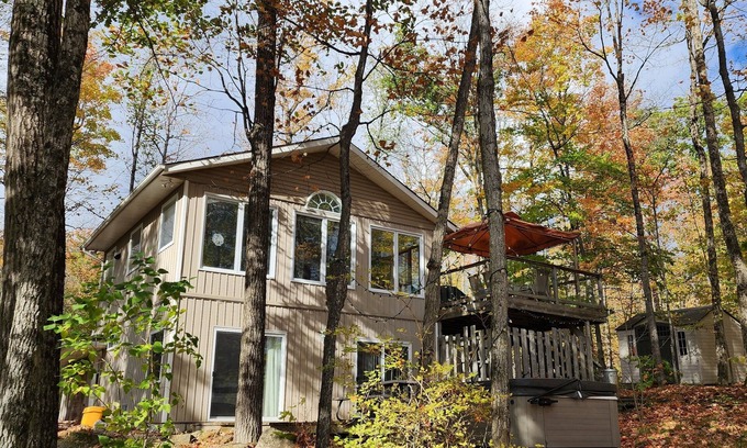 Lanark Highlands Cottage | Patterson Lake Retreat - Deerview Cottage - Waterfront