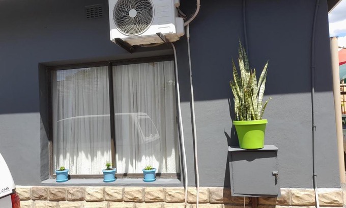 Brits House | Paul & Mollie's Guest House