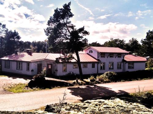 Kumlinge Bed & Breakfast | Pauls Galleria