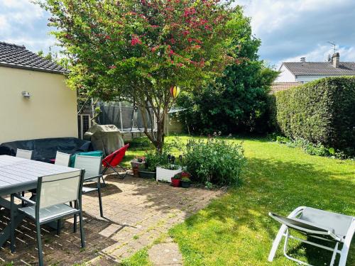 Villepreux House | Pavillon familial avec grand jardin