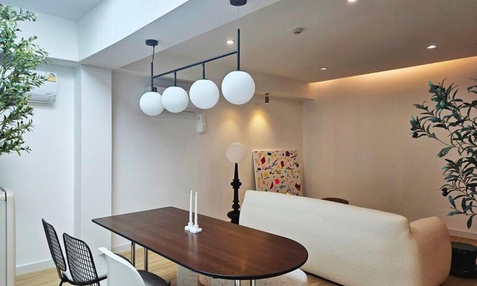 Silom Apartment | PB home 1 min to BTS Saladaeng & MRT Silom