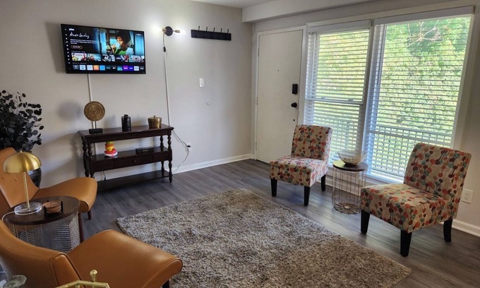 New Pathways Apartment | Peabody Palace Free Parking