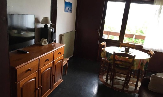 Murat-le-Quaire Condo | Peace and nature