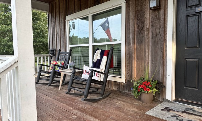 Mount Vernon Cottage | Peace and Tranquility Found Here!