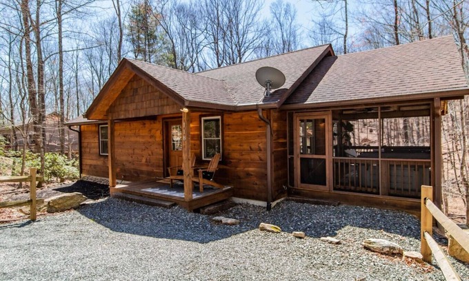 Deep Gap Cabin | Peace on Birch*Hot Tub*ScreenPrch*Propane FP*