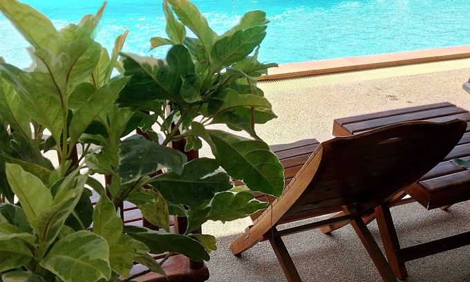 Khun Han Hotel | Peace Pool Resort