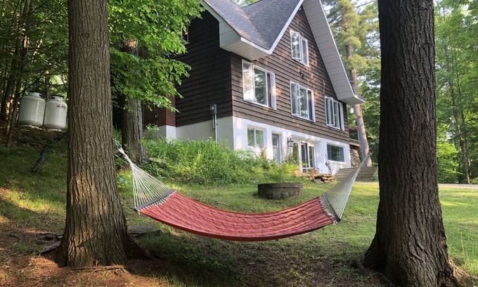 Minden Cottage | Peace & Privacy on 10 acres with full game room and fireplace