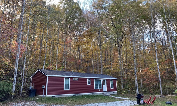 Pittsburg Cottage | Peaceful 2Bedroom, 1.5Bath Cottage near Wood Creek Boat Dock
