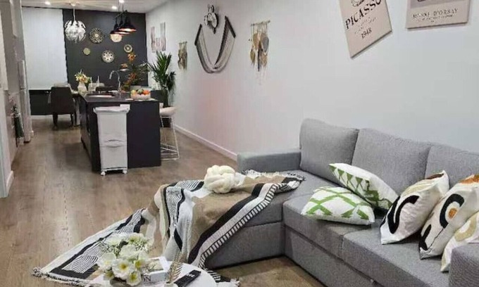 Woodforde House | Peaceful 2BR Home in Leafy Woodforde