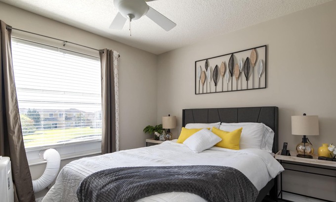 County Line Coalition House | Peaceful and Pleasant in Tampa