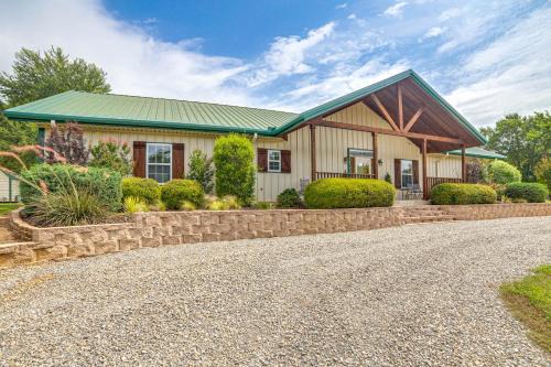 Westminster House | Peaceful and Private - North Texas Family Escape!