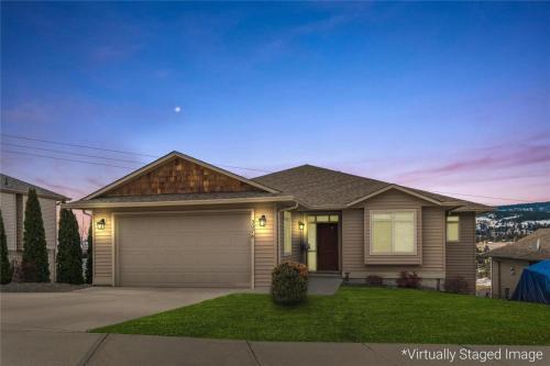 Central Okanagan Bed & Breakfast | Peaceful and Spacious Lake View