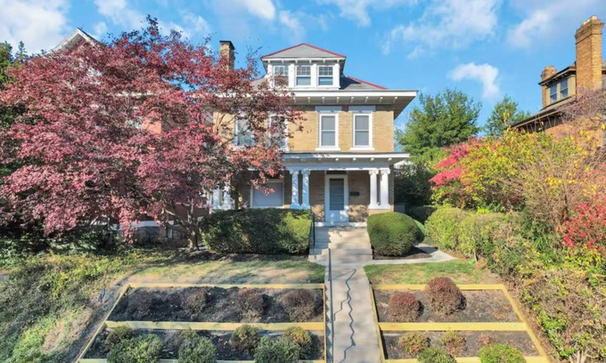 Old North Columbus House | Peaceful and Updated Family Size Home @ Ohio State University