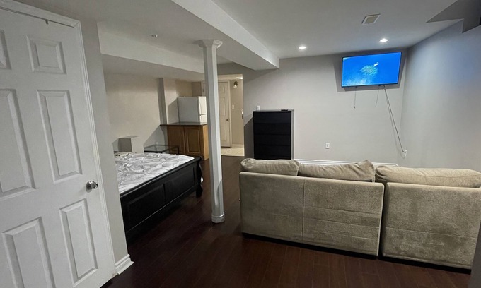 Brampton West Apartment | Peaceful Bliss Studio Apartment