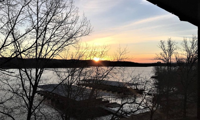 Indian Point Condo | Peaceful Branson Waterfront Get-a-Way Near SDC!