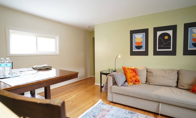Bolton Hill Apartment | Peaceful Brownstone Apt w/Private Patio - 4 Min Walk to MICA