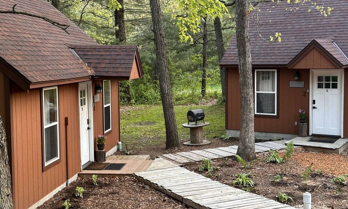 Wisconsin Dells Cabin | Peaceful Cabin with Sandstone Canyon & Dock on the WI River in Wisconsin Dells