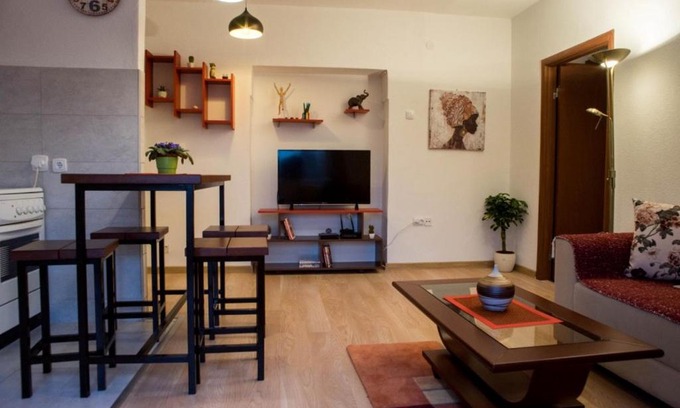 Downtown Apartment | Peaceful City Center