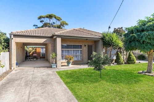 St Leonards House | Peaceful Family Home by St Leonards Beach