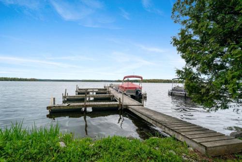 Otonabee-South Monaghan House | Peaceful Getaway